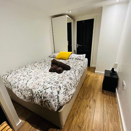 Exclusive Private One Bedroom Suite Λονδίνο Εξωτερικό φωτογραφία