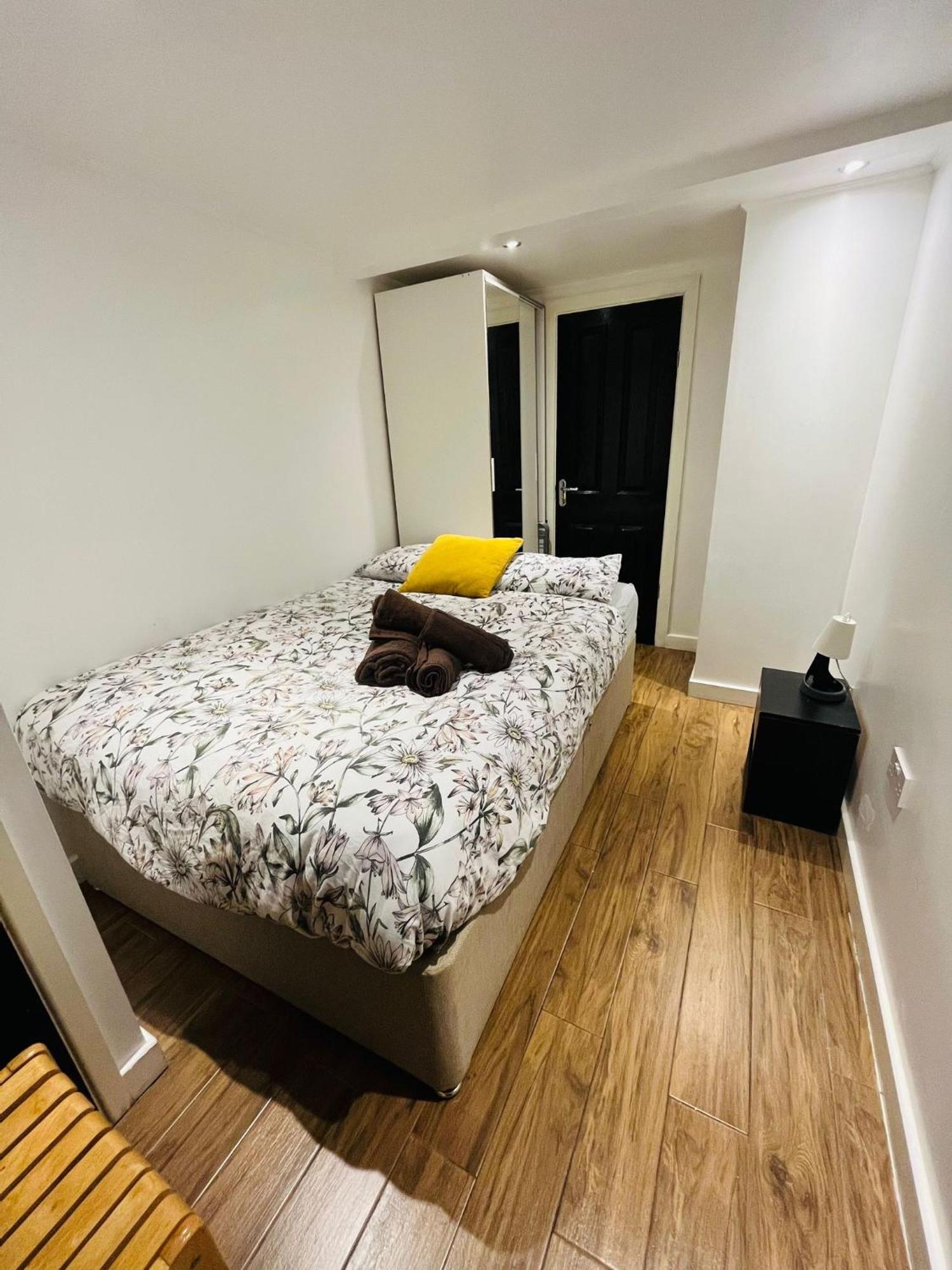 Exclusive Private One Bedroom Suite Λονδίνο Εξωτερικό φωτογραφία