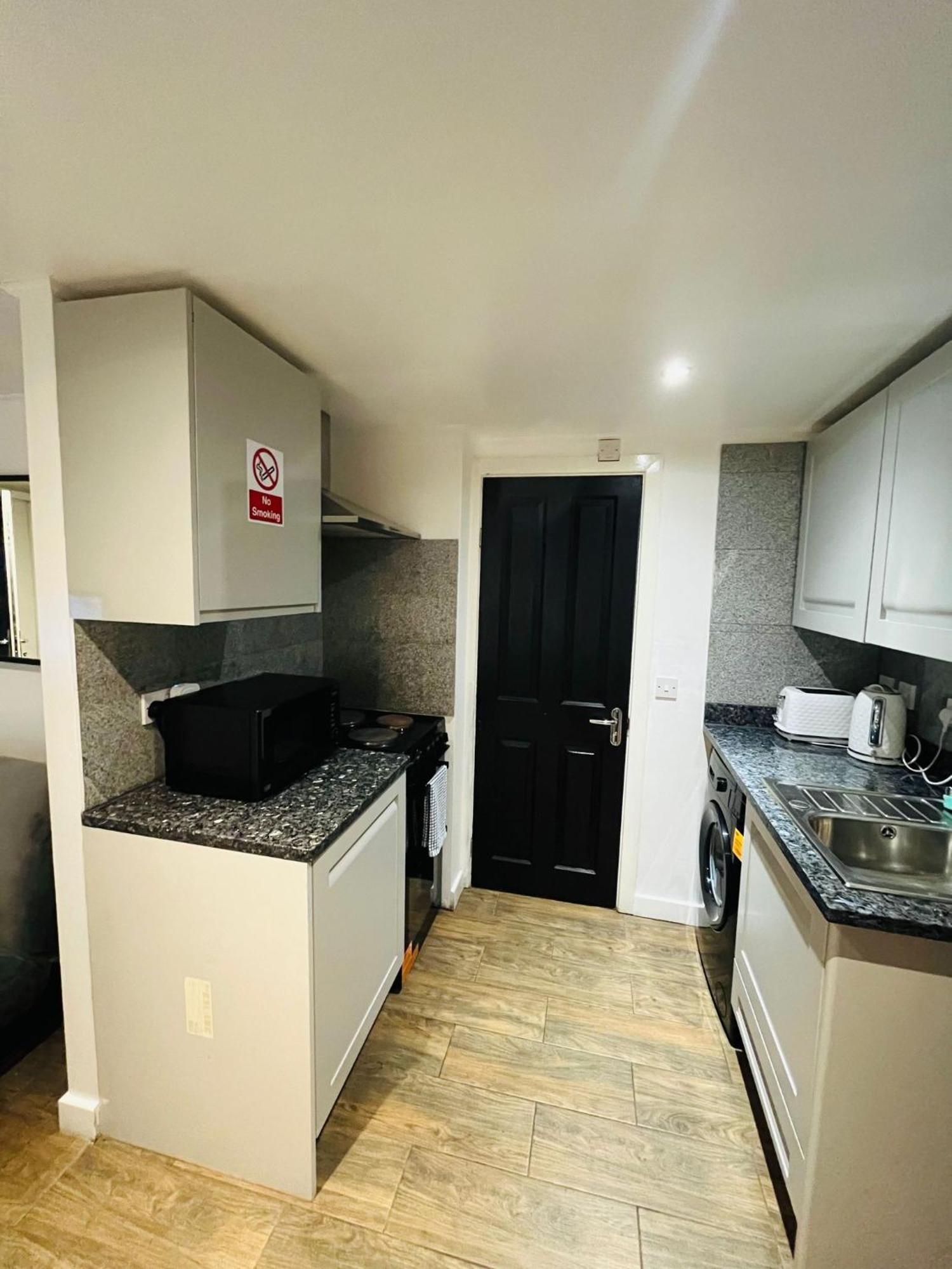 Exclusive Private One Bedroom Suite Λονδίνο Εξωτερικό φωτογραφία